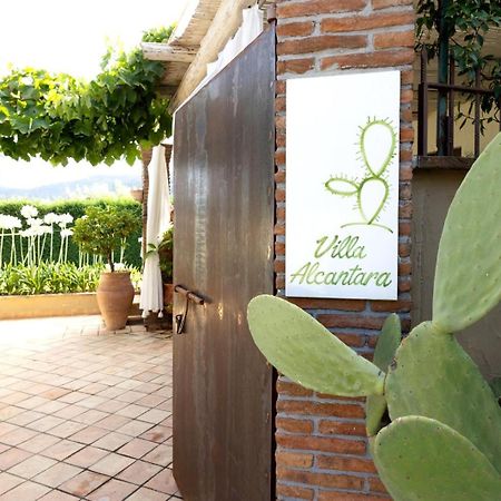 Villa Alcantara Di Charme Graniti Zewnętrze zdjęcie